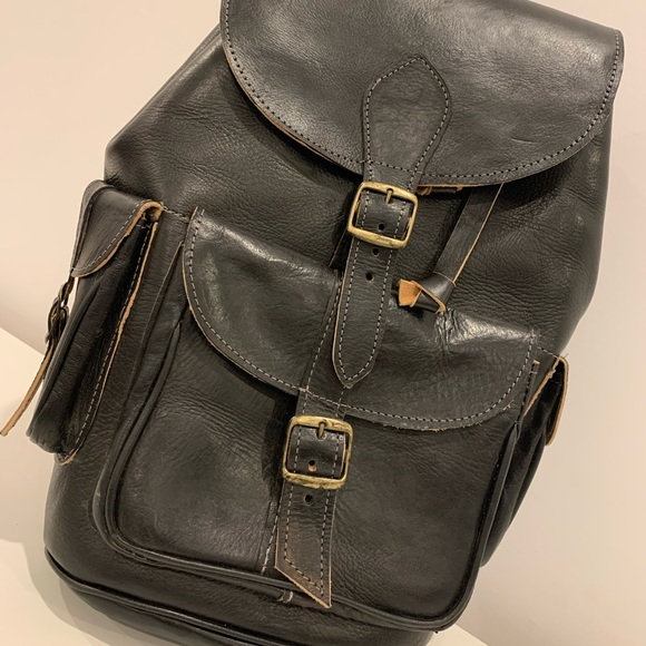 Leather backpack - Picture 3 of 4
